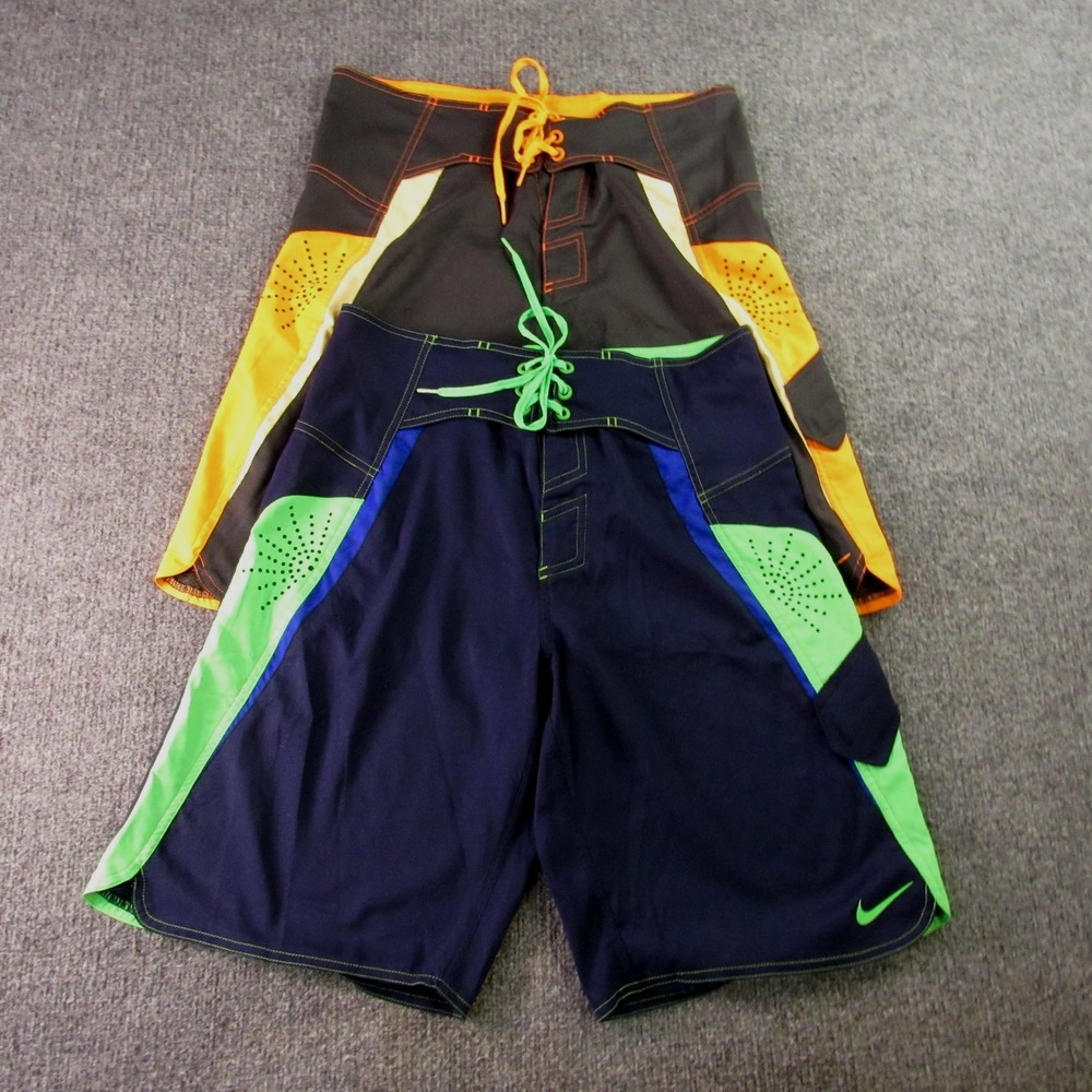 Nike Board Shorts Mens 30 Multicolor Lot of 2 Swim Trunks Colorblock Surf Flawed